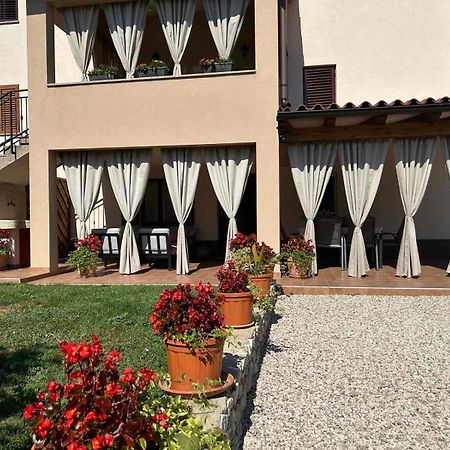 Apartmani Antonija Vozilici エクステリア 写真