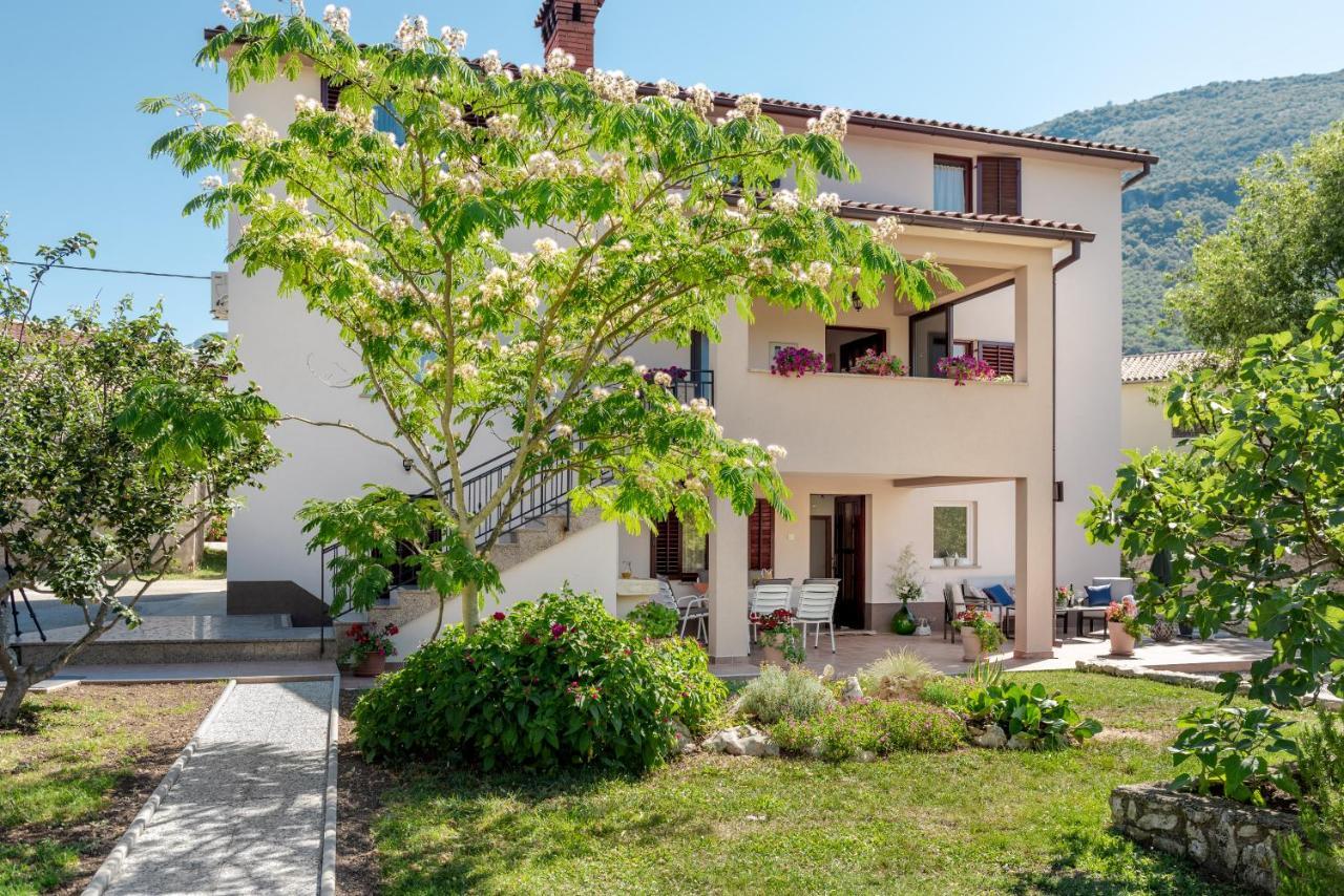 Apartmani Antonija Vozilici エクステリア 写真
